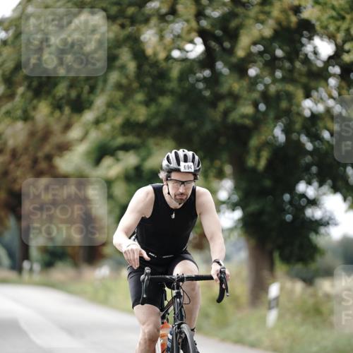 30.08.2026 - Elbe Triathlon Hamburg Michael Burmester http://msf.ph/oto/10071135 30.08.2026 10:01:52 Radfahren 546, 694, 827, 848 meine-sportfotos.de