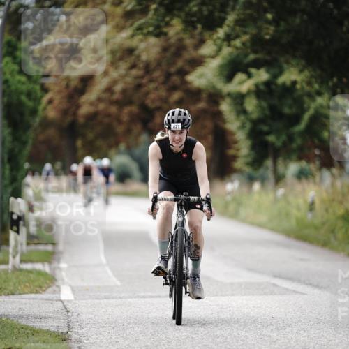 30.08.2026 - Elbe Triathlon Hamburg Michael Burmester http://msf.ph/oto/10071148 30.08.2026 10:01:59 Radfahren 438, 640, 827, 848 meine-sportfotos.de