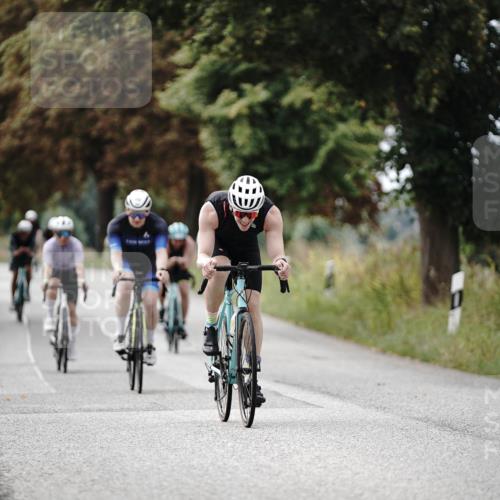 30.08.2026 - Elbe Triathlon Hamburg Michael Burmester http://msf.ph/oto/10071152 30.08.2026 10:02:05 Radfahren 438, 552, 622, 640, 702, 704, 940 meine-sportfotos.de