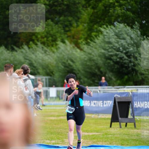 30.08.2026 - Elbe Triathlon Hamburg LAZAROV Photography http://msf.ph/oto/10071153 30.08.2026 12:56:56 Ziel 1608, 1832, 1848 meine-sportfotos.de