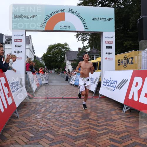 30.08.2026 - Blankeneser Heldenlauf Lena Gebhardt http://msf.ph/oto/10071165 30.08.2026 10:10:48 Ziel 5149, 5797 meine-sportfotos.de