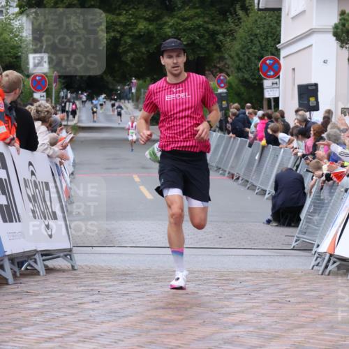 30.08.2026 - Blankeneser Heldenlauf Lena Gebhardt http://msf.ph/oto/10071199 30.08.2026 10:11:00 Ziel 5544 meine-sportfotos.de