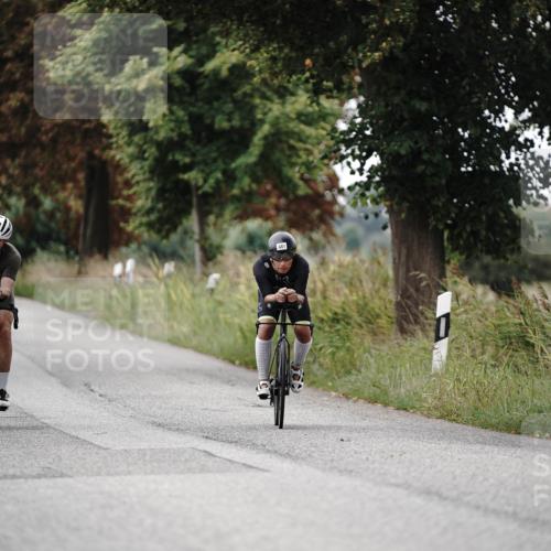 30.08.2026 - Elbe Triathlon Hamburg Michael Burmester http://msf.ph/oto/10071288 30.08.2026 10:03:23 Radfahren 499, 681, 873 meine-sportfotos.de