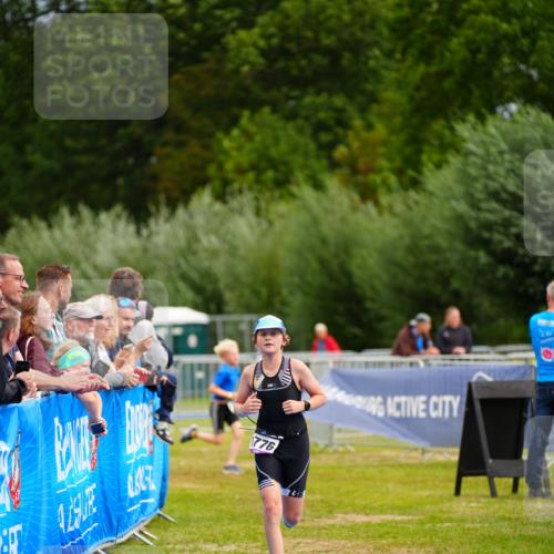 30.08.2026 - Elbe Triathlon Hamburg LAZAROV Photography http://msf.ph/oto/10071297 30.08.2026 12:57:57 Ziel 1776 meine-sportfotos.de