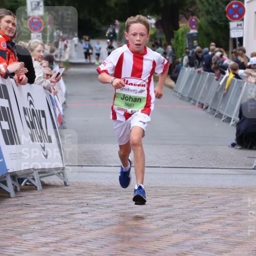 30.08.2026 - Blankeneser Heldenlauf Lena Gebhardt http://msf.ph/oto/10071312 30.08.2026 10:11:14 Ziel 5228, 5661 meine-sportfotos.de