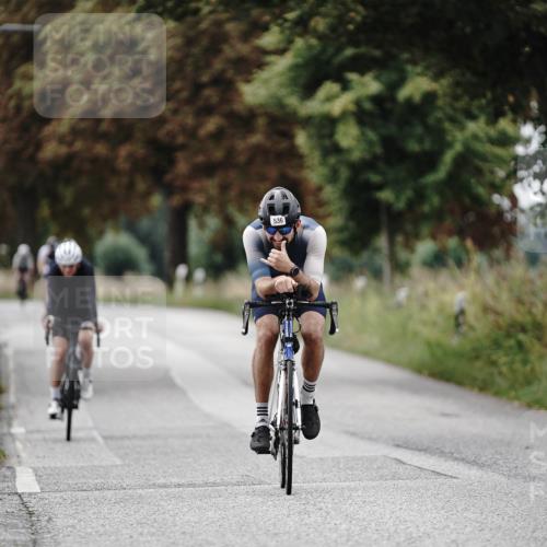 30.08.2026 - Elbe Triathlon Hamburg Michael Burmester http://msf.ph/oto/10071325 30.08.2026 10:03:52 Radfahren 426, 536, 589, 805 meine-sportfotos.de