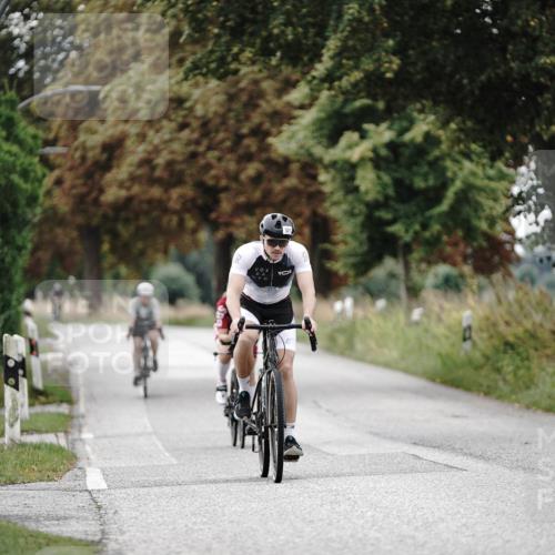 30.08.2026 - Elbe Triathlon Hamburg Michael Burmester http://msf.ph/oto/10071345 30.08.2026 10:04:00 Radfahren 521, 847, 953 meine-sportfotos.de