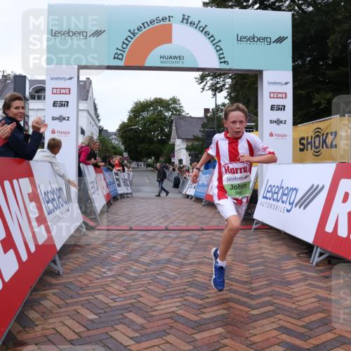 30.08.2026 - Blankeneser Heldenlauf Lena Gebhardt http://msf.ph/oto/10071366 30.08.2026 10:11:16 Ziel 5228, 5661 meine-sportfotos.de