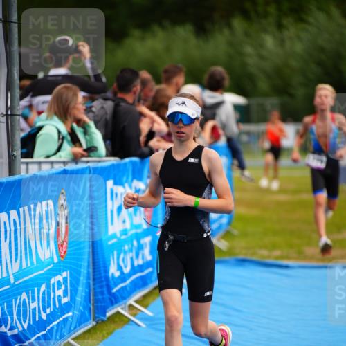 30.08.2026 - Elbe Triathlon Hamburg LAZAROV Photography http://msf.ph/oto/10071367 30.08.2026 12:58:33 Ziel 1779, 1806 meine-sportfotos.de