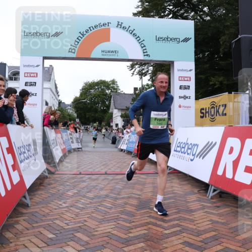 30.08.2026 - Blankeneser Heldenlauf Lena Gebhardt http://msf.ph/oto/10071410 30.08.2026 10:11:39 Ziel 5492 meine-sportfotos.de