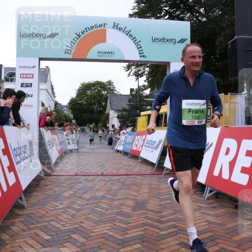 30.08.2026 - Blankeneser Heldenlauf Lena Gebhardt http://msf.ph/oto/10071419 30.08.2026 10:11:40 Ziel 5492 meine-sportfotos.de