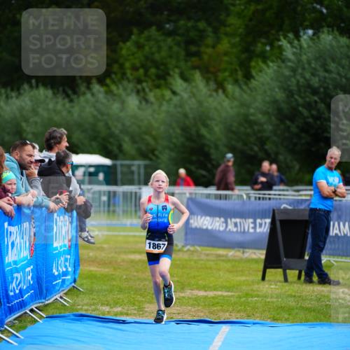 30.08.2026 - Elbe Triathlon Hamburg LAZAROV Photography http://msf.ph/oto/10071424 30.08.2026 12:58:55 Ziel 1867 meine-sportfotos.de