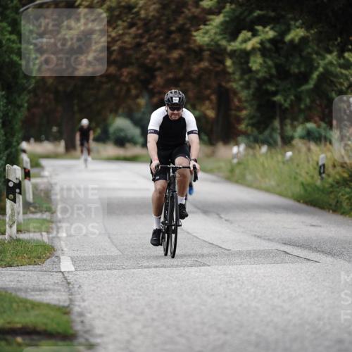 30.08.2026 - Elbe Triathlon Hamburg Michael Burmester http://msf.ph/oto/10071460 30.08.2026 10:05:19 Radfahren 591, 659, 683, 798 meine-sportfotos.de