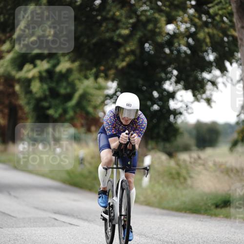 30.08.2026 - Elbe Triathlon Hamburg Michael Burmester http://msf.ph/oto/10071474 30.08.2026 10:05:22 Radfahren 591, 683, 968 meine-sportfotos.de