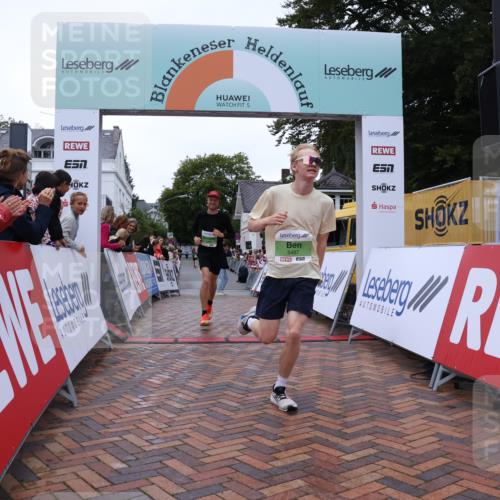 30.08.2026 - Blankeneser Heldenlauf Lena Gebhardt http://msf.ph/oto/10071485 30.08.2026 10:11:47 Ziel 5289, 5487, 5492, 5835 meine-sportfotos.de