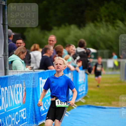 30.08.2026 - Elbe Triathlon Hamburg LAZAROV Photography http://msf.ph/oto/10071487 30.08.2026 12:59:15 Ziel 1838, 1878 meine-sportfotos.de