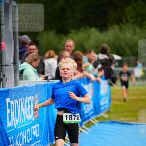 30.08.2026 - Elbe Triathlon Hamburg LAZAROV Photography http://msf.ph/oto/10071490 30.08.2026 12:59:15 Ziel 1838, 1878 meine-sportfotos.de