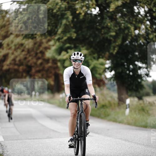 30.08.2026 - Elbe Triathlon Hamburg Michael Burmester http://msf.ph/oto/10071498 30.08.2026 10:05:46 Radfahren 786, 793, 817, 894, 941 meine-sportfotos.de