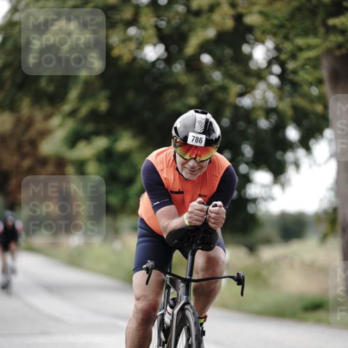 30.08.2026 - Elbe Triathlon Hamburg Michael Burmester http://msf.ph/oto/10071516 30.08.2026 10:05:53 Radfahren 542, 786, 894 meine-sportfotos.de