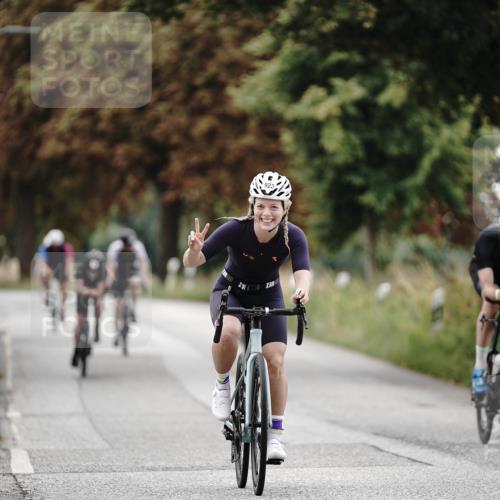 30.08.2026 - Elbe Triathlon Hamburg Michael Burmester http://msf.ph/oto/10071534 30.08.2026 10:06:10 Radfahren 483, 584, 732, 787, 877, 923 meine-sportfotos.de