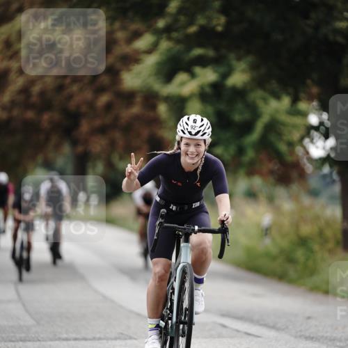 30.08.2026 - Elbe Triathlon Hamburg Michael Burmester http://msf.ph/oto/10071541 30.08.2026 10:06:11 Radfahren 483, 584, 732, 787, 877, 923 meine-sportfotos.de