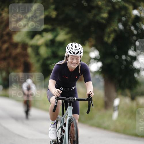 30.08.2026 - Elbe Triathlon Hamburg Michael Burmester http://msf.ph/oto/10071544 30.08.2026 10:06:11 Radfahren 483, 584, 732, 787, 877, 923 meine-sportfotos.de