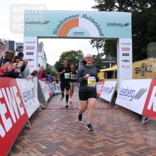 30.08.2026 - Blankeneser Heldenlauf Lena Gebhardt http://msf.ph/oto/10071564 30.08.2026 10:12:06 Ziel 1288, 5050, 5883 meine-sportfotos.de