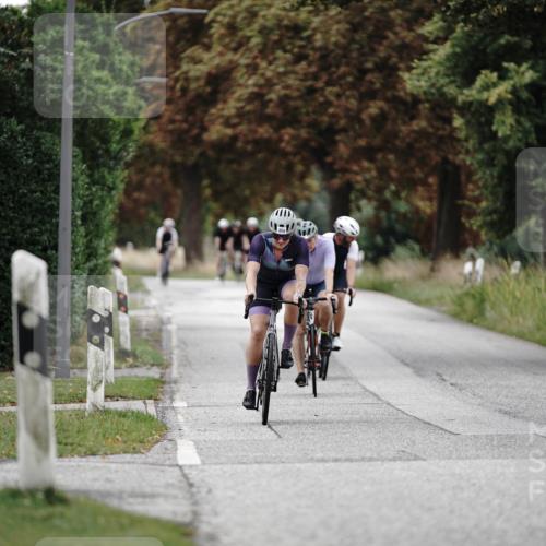 30.08.2026 - Elbe Triathlon Hamburg Michael Burmester http://msf.ph/oto/10071578 30.08.2026 10:06:24 Radfahren 668, 687, 715, 806 meine-sportfotos.de