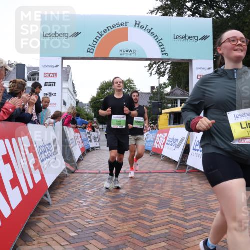 30.08.2026 - Blankeneser Heldenlauf Lena Gebhardt http://msf.ph/oto/10071581 30.08.2026 10:12:07 Ziel 1288, 5050, 5883 meine-sportfotos.de