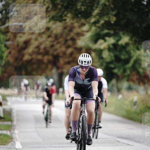 30.08.2026 - Elbe Triathlon Hamburg Michael Burmester http://msf.ph/oto/10071582 30.08.2026 10:06:25 Radfahren 668, 687, 715, 806 meine-sportfotos.de