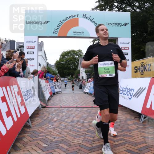 30.08.2026 - Blankeneser Heldenlauf Lena Gebhardt http://msf.ph/oto/10071598 30.08.2026 10:12:08 Ziel 1288, 5050, 5883 meine-sportfotos.de
