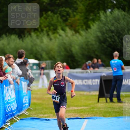 30.08.2026 - Elbe Triathlon Hamburg LAZAROV Photography http://msf.ph/oto/10071600 30.08.2026 12:59:42 Ziel 1847, 1888 meine-sportfotos.de