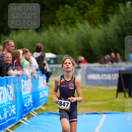 30.08.2026 - Elbe Triathlon Hamburg LAZAROV Photography http://msf.ph/oto/10071613 30.08.2026 12:59:43 Ziel 1847, 1888 meine-sportfotos.de