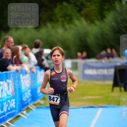 30.08.2026 - Elbe Triathlon Hamburg LAZAROV Photography http://msf.ph/oto/10071619 30.08.2026 12:59:44 Ziel 1847 meine-sportfotos.de