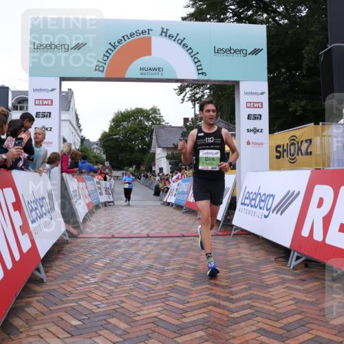 30.08.2026 - Blankeneser Heldenlauf Lena Gebhardt http://msf.ph/oto/10071634 30.08.2026 10:12:13 Ziel 1288, 5050, 5572, 5883 meine-sportfotos.de