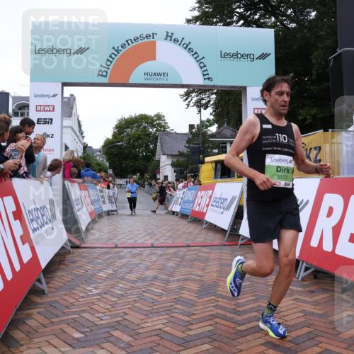 30.08.2026 - Blankeneser Heldenlauf Lena Gebhardt http://msf.ph/oto/10071642 30.08.2026 10:12:14 Ziel 5050, 5572, 5883 meine-sportfotos.de