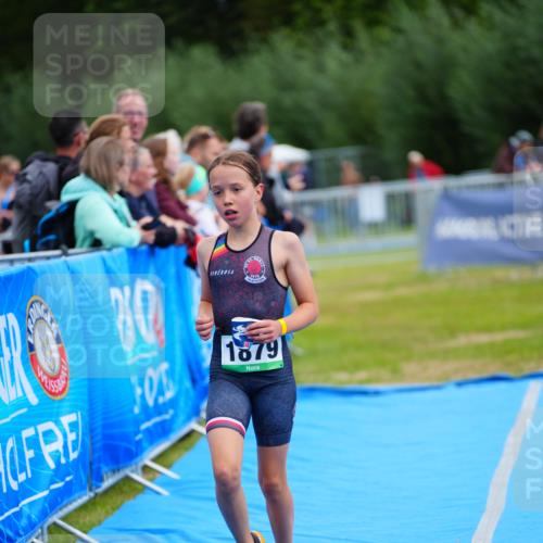 30.08.2026 - Elbe Triathlon Hamburg LAZAROV Photography http://msf.ph/oto/10071646 30.08.2026 12:59:58 Ziel 1879 meine-sportfotos.de