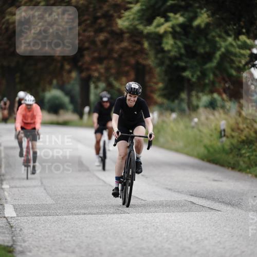30.08.2026 - Elbe Triathlon Hamburg Michael Burmester http://msf.ph/oto/10071659 30.08.2026 10:07:27 Radfahren 492, 573, 775, 903, 982 meine-sportfotos.de