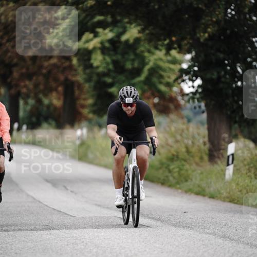 30.08.2026 - Elbe Triathlon Hamburg Michael Burmester http://msf.ph/oto/10071665 30.08.2026 10:07:29 Radfahren 492, 573, 775, 903, 936, 982 meine-sportfotos.de
