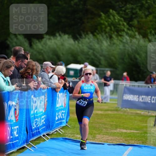 30.08.2026 - Elbe Triathlon Hamburg LAZAROV Photography http://msf.ph/oto/10071717 30.08.2026 13:03:18 Ziel 1813 meine-sportfotos.de