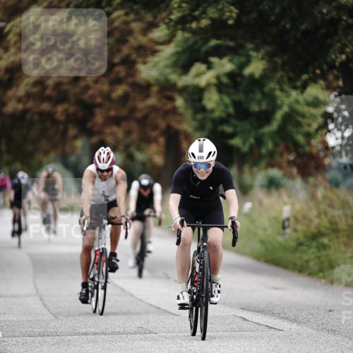 30.08.2026 - Elbe Triathlon Hamburg Michael Burmester http://msf.ph/oto/10071738 30.08.2026 10:08:06 Radfahren 434, 482, 578, 754, 763, 800, 812, 914 meine-sportfotos.de