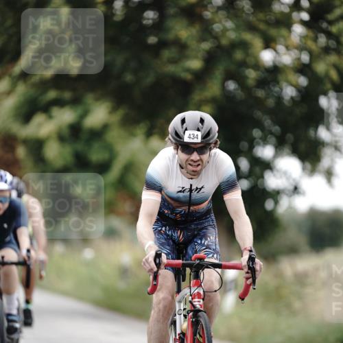 30.08.2026 - Elbe Triathlon Hamburg Michael Burmester http://msf.ph/oto/10071751 30.08.2026 10:08:11 Radfahren 434, 482, 696, 763, 812, 914 meine-sportfotos.de
