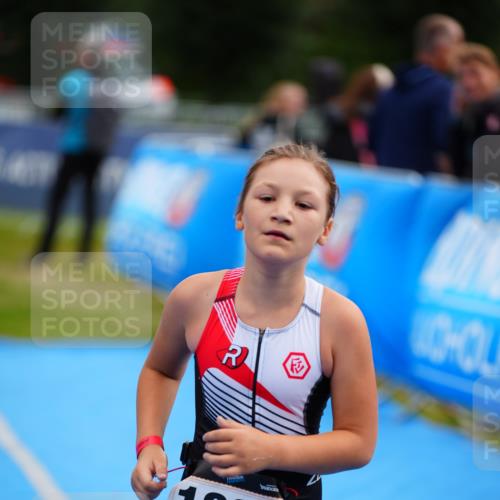 30.08.2026 - Elbe Triathlon Hamburg LAZAROV Photography http://msf.ph/oto/10071762 30.08.2026 13:04:52 Ziel 1866 meine-sportfotos.de
