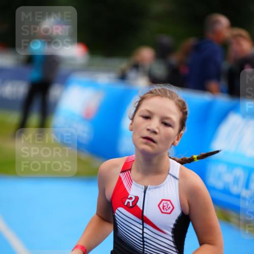 30.08.2026 - Elbe Triathlon Hamburg LAZAROV Photography http://msf.ph/oto/10071765 30.08.2026 13:04:52 Ziel 1866 meine-sportfotos.de