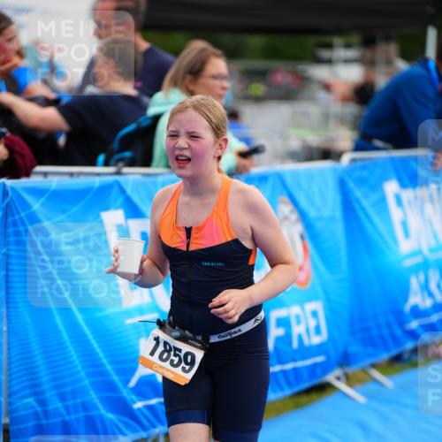 30.08.2026 - Elbe Triathlon Hamburg LAZAROV Photography http://msf.ph/oto/10071787 30.08.2026 13:05:58 Ziel 1767, 1859 meine-sportfotos.de