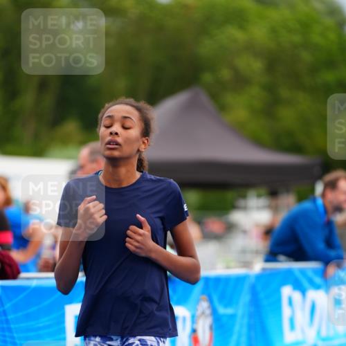 30.08.2026 - Elbe Triathlon Hamburg LAZAROV Photography http://msf.ph/oto/10071799 30.08.2026 13:06:06 Ziel 1767 meine-sportfotos.de
