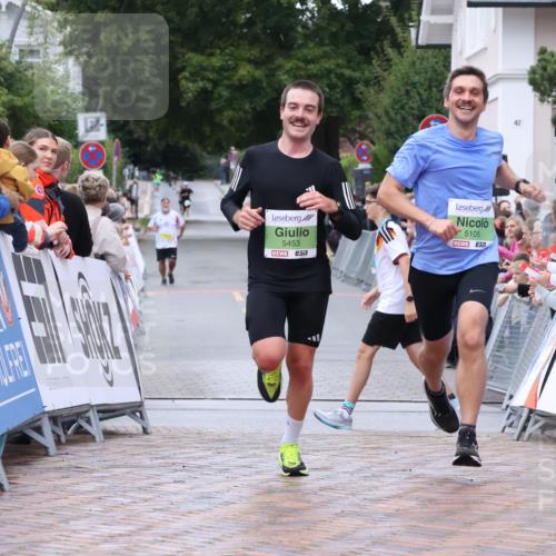 30.08.2026 - Blankeneser Heldenlauf Lena Gebhardt http://msf.ph/oto/10071806 30.08.2026 10:12:33 Ziel 5105, 5365, 5453, 5560 meine-sportfotos.de