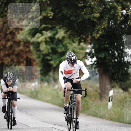 30.08.2026 - Elbe Triathlon Hamburg Michael Burmester http://msf.ph/oto/10071833 30.08.2026 10:08:47 Radfahren 425, 634, 709, 792 meine-sportfotos.de