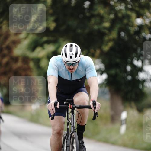 30.08.2026 - Elbe Triathlon Hamburg Michael Burmester http://msf.ph/oto/10071837 30.08.2026 10:08:55 Radfahren 435, 560, 606, 680, 842, 876 meine-sportfotos.de