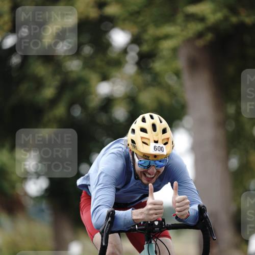 30.08.2026 - Elbe Triathlon Hamburg Michael Burmester http://msf.ph/oto/10071865 30.08.2026 10:09:07 Radfahren 431, 600, 712, 854 meine-sportfotos.de